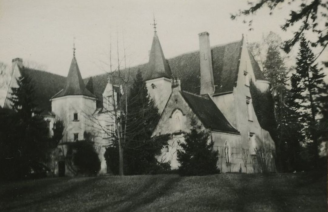 Ancien château des Archevêques : Façade ouest, vue générale