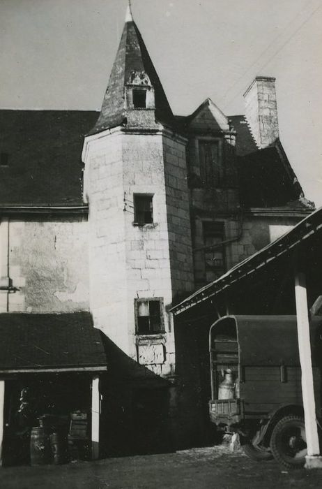 Manoir de la Baronnière : Façade sud, vue partielle