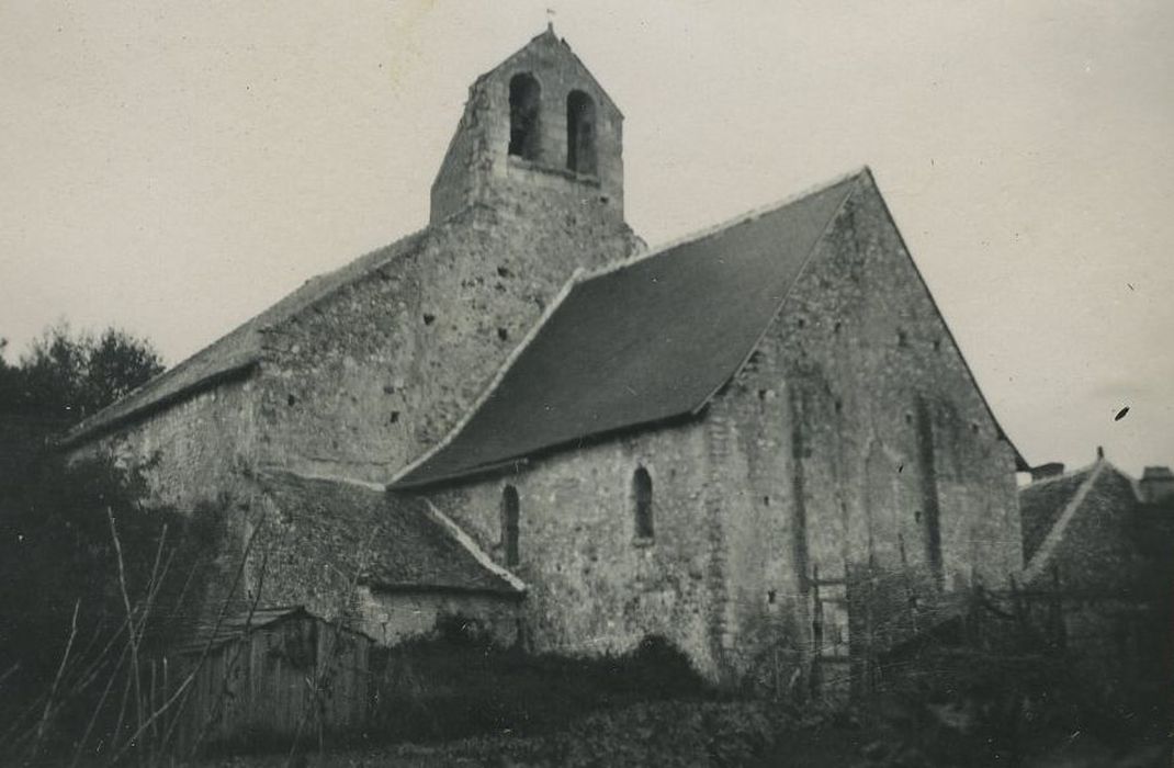 Eglise Saint-Symphorien-les-Ponceaux : Ensemble sud-est, vuegénérale