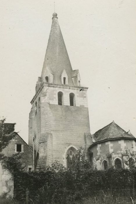 Eglise Saint-Symphorien : Clocher, élévation est, vue générale