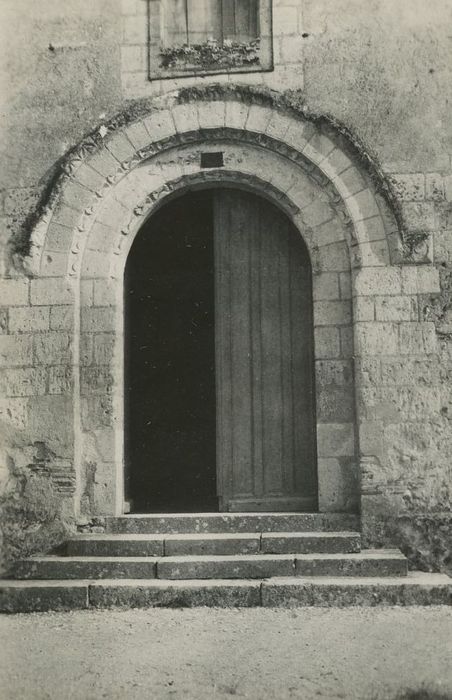 Eglise Saint-Crépin et Saint-Crépinien : Portail occidental, vue générale