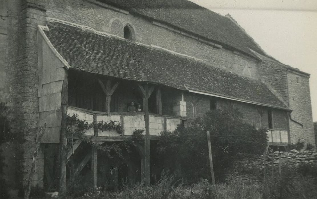 Ancienne métairie monastique de Bergeresse : Façade sud, vue partielle