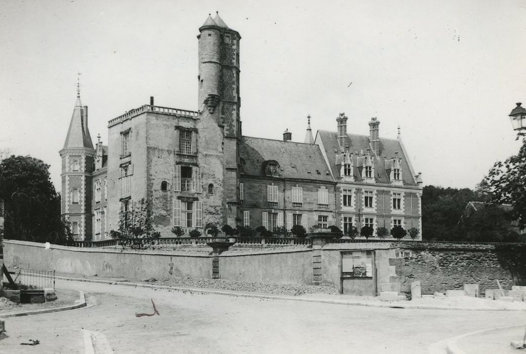 Château de Beaumont : Ensemble est, vuer générale