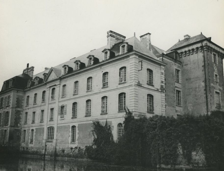 Château de Boussay : Façade est, vue générale