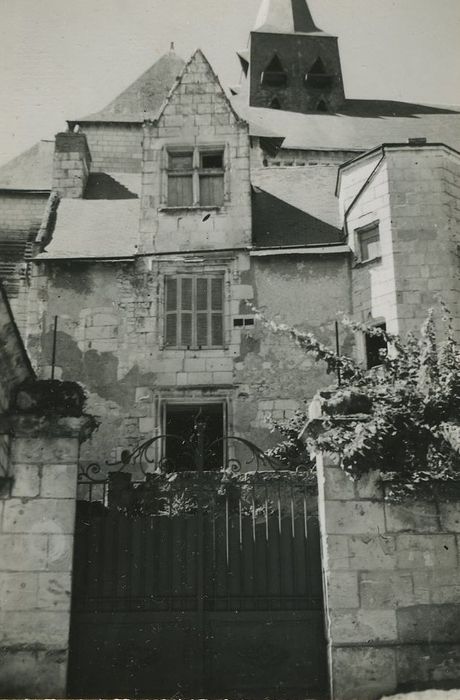 Maison : Façade sur rue, vue générale