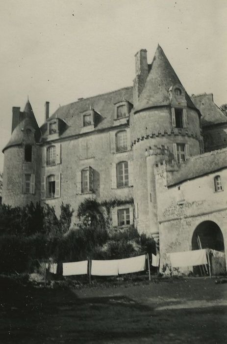 Château : Façade sud, vue générale