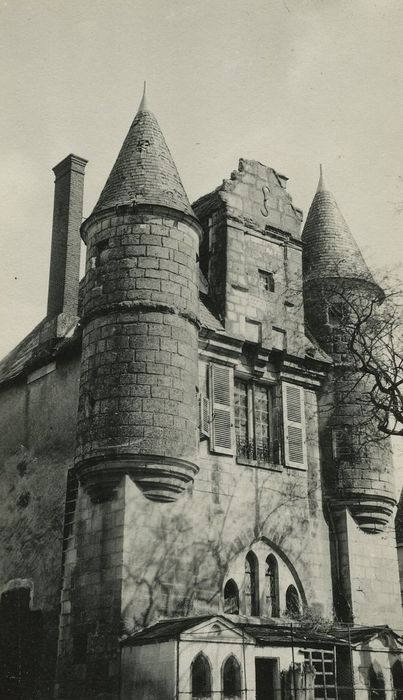 Château : Châtelet, façade sud, vue générale