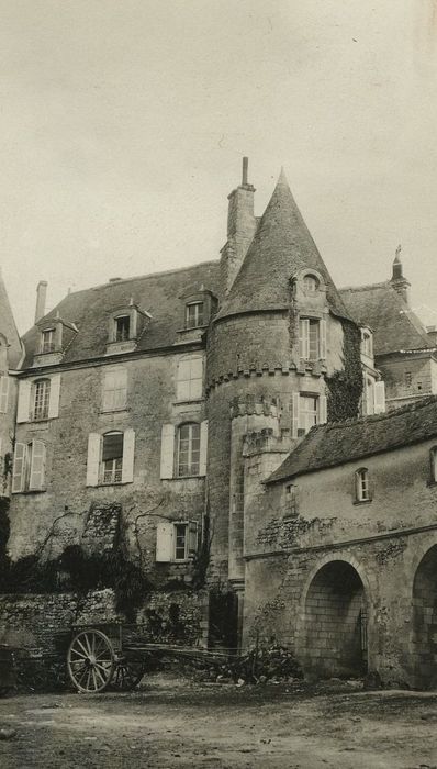 Château : Façade sud, vue générale