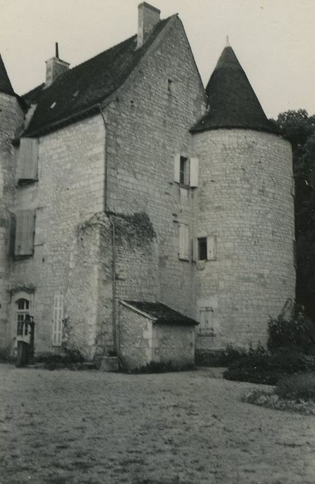 Château de Rouvray : Pignon ouest, vue générale