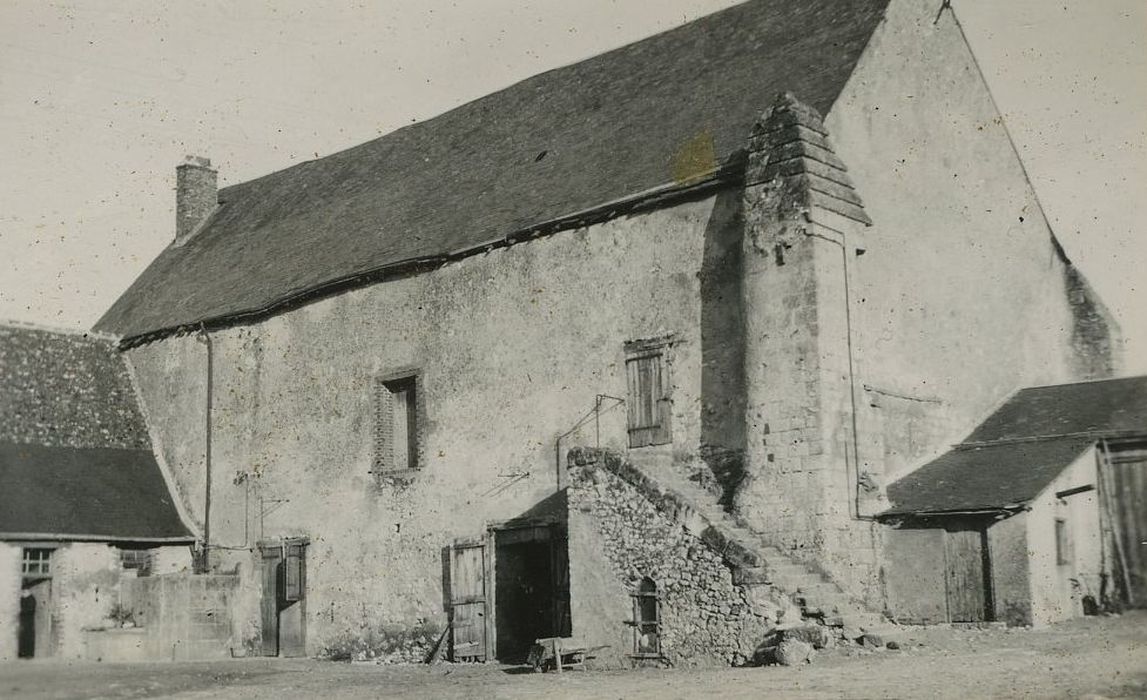 Ancien prieuré bénédictin : Façade ouest, vue générale