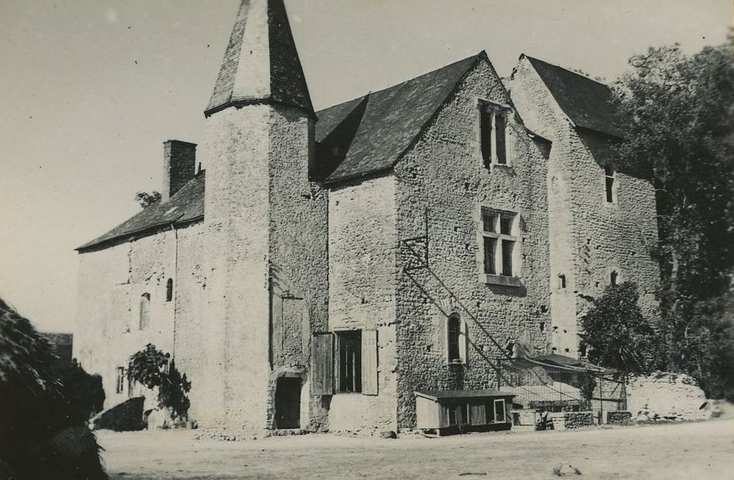 Château des Hayes : Ensemble sud-ouest, vue générale