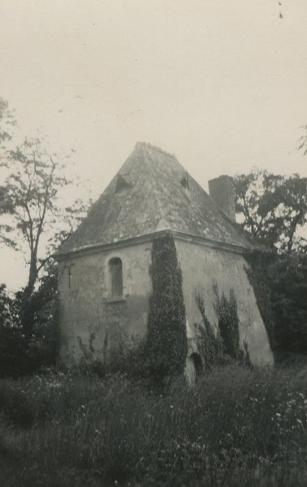 Château de Chéniers : Chapelle, vue générale