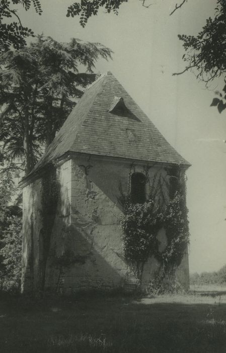 Château de Chéniers : Chapelle, vue générale