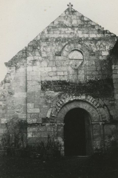 Eglise de Lièze : Façade occidentale, vue générale