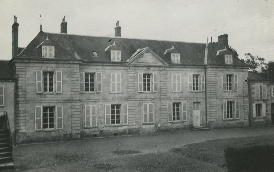 Château : Façade nord, vue générale