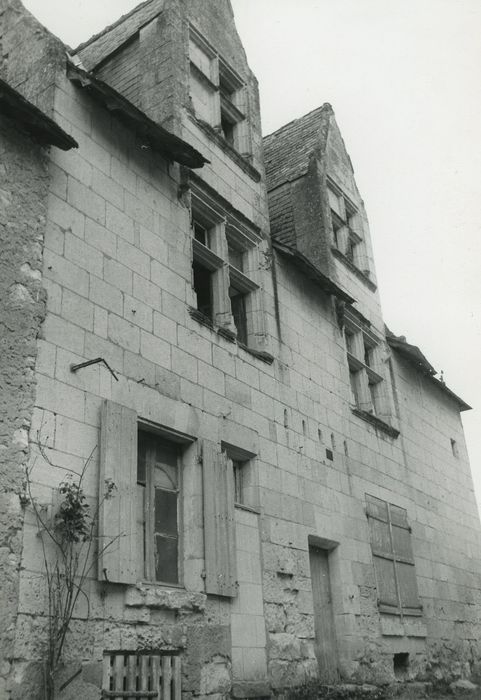 Maison : Façade sur rue, vue générale