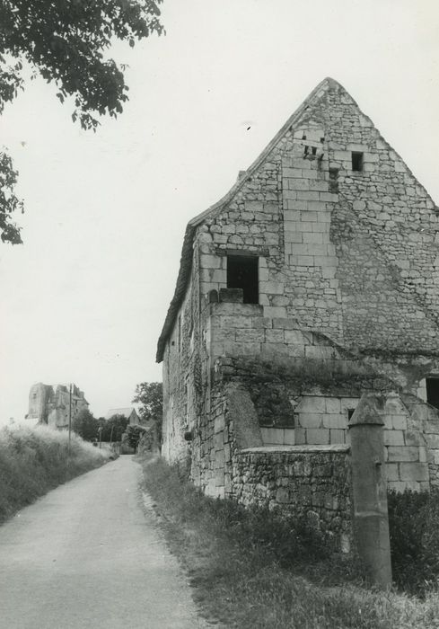 Maison : Façade non localisée, vue partielle