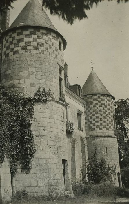 Château de Châtigny : Façade sud, vue générale