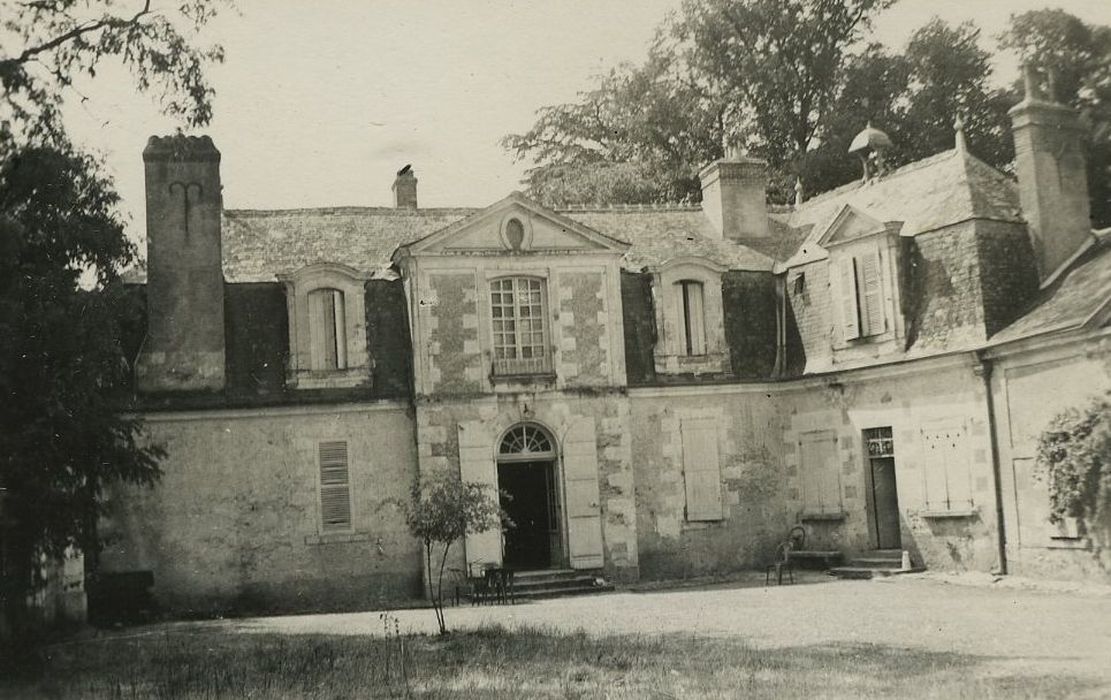 Manoir des Hamardières : Façade est, vue générale