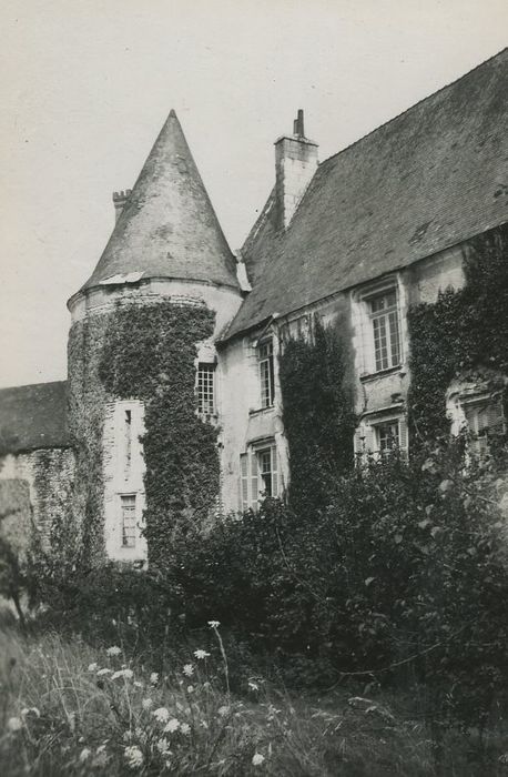 Château : Tour nord-ouest, vue générale