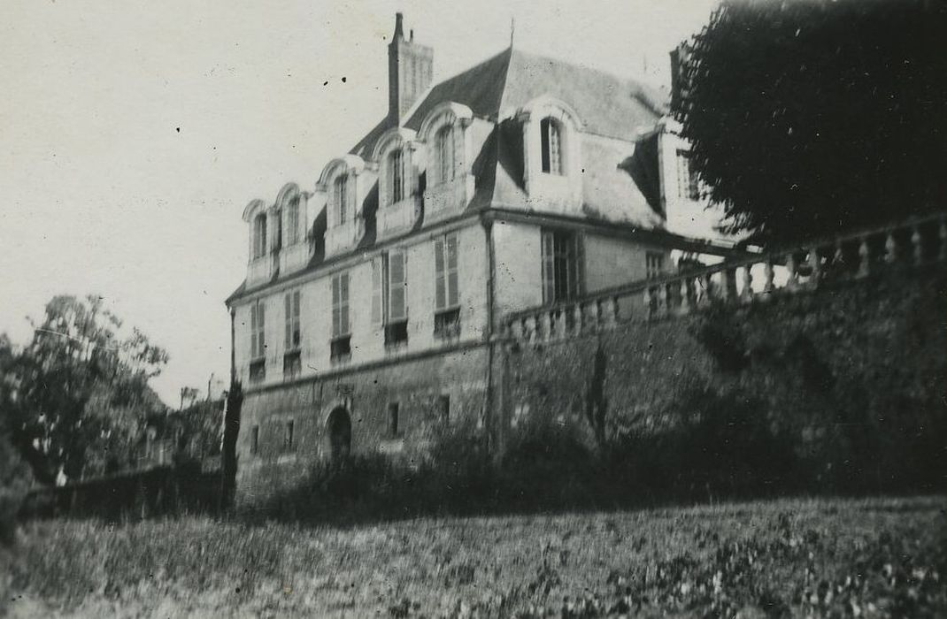 Château de Beaulieu : Façade nord, vue générale