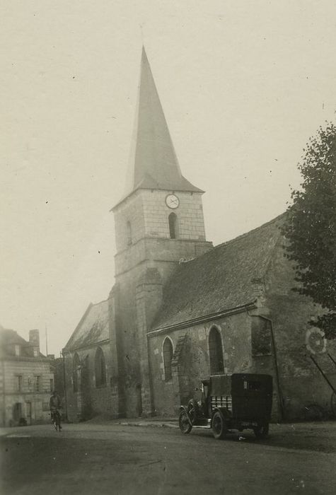 Eglise Saint-Martin : Façade latérale sud, vue générale