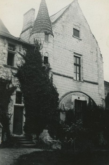 Prieuré des Roches-Saint-Paul : Façade nord, vue partielle