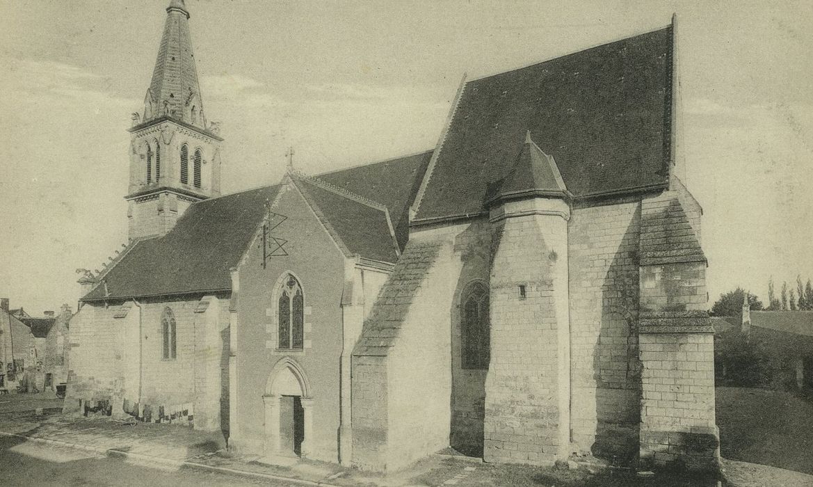 Eglise Saint-Martin : Façade latérale sud, vue générale