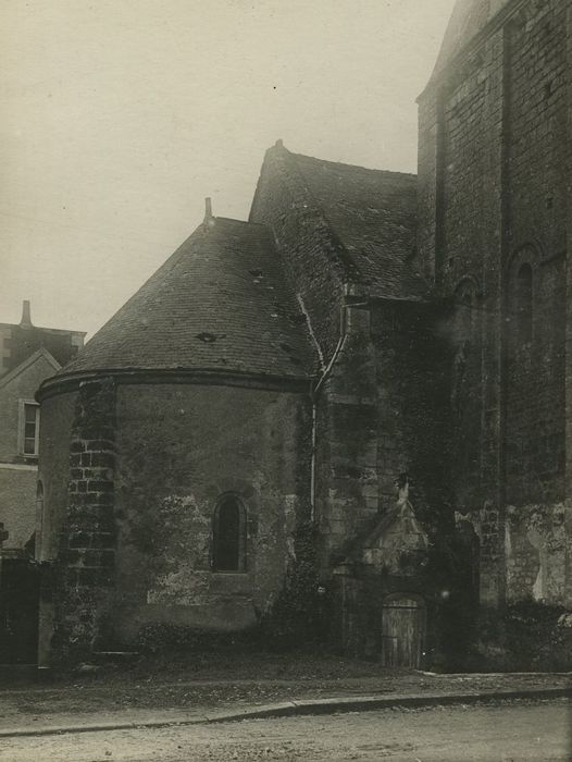 Eglise Saint-Saturnin : Chevet, vue générale