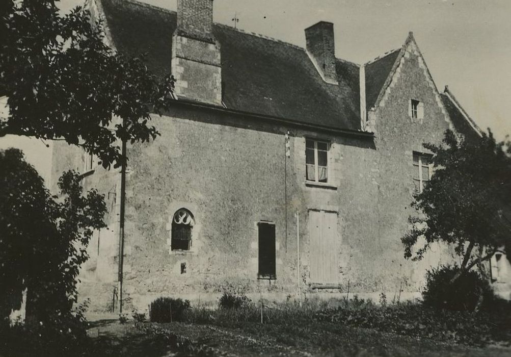 Manoir d'Avisé : Façade est, vue générale