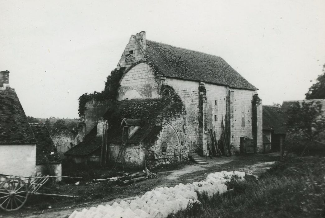 Abbaye cistercienne de Beaugerais : Eglise abbatiale, ensemble nord-ouest, vue générale