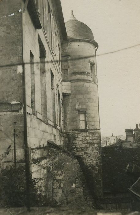 Tour du Fort Saint-Ours, vue partielle