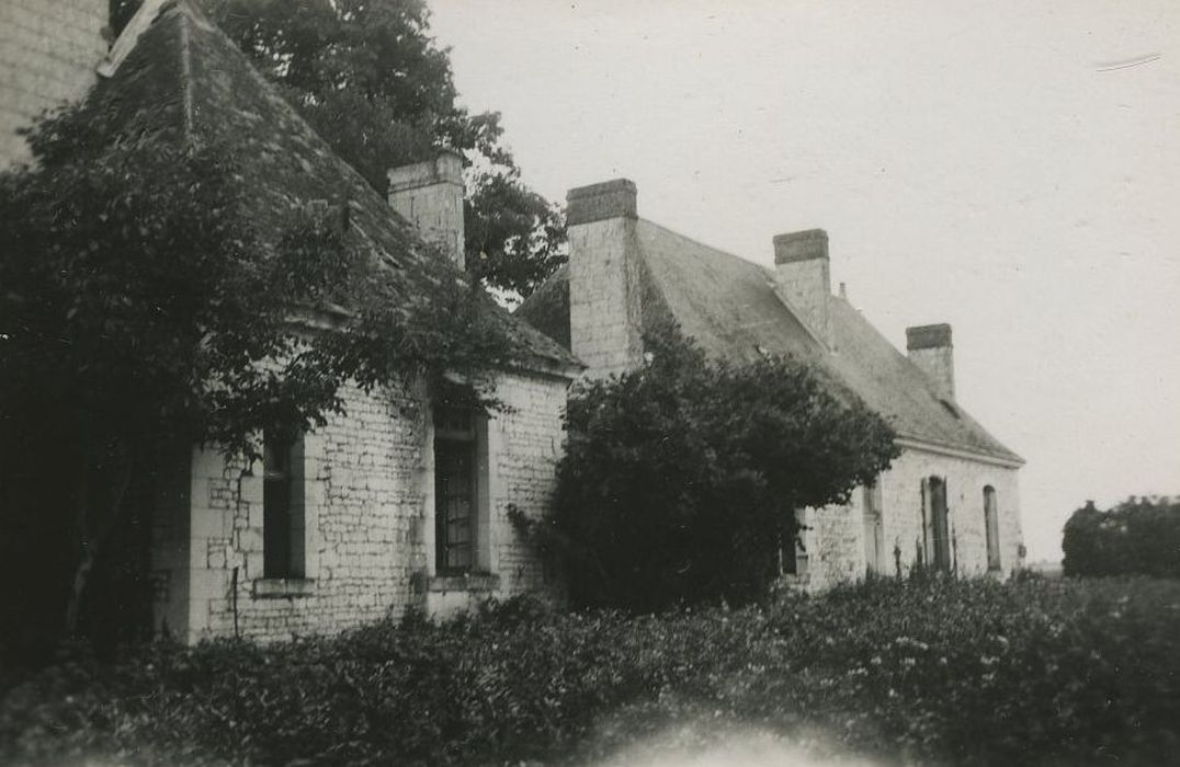 Château d'Argenson : Presbytère, façade est, vue partielle