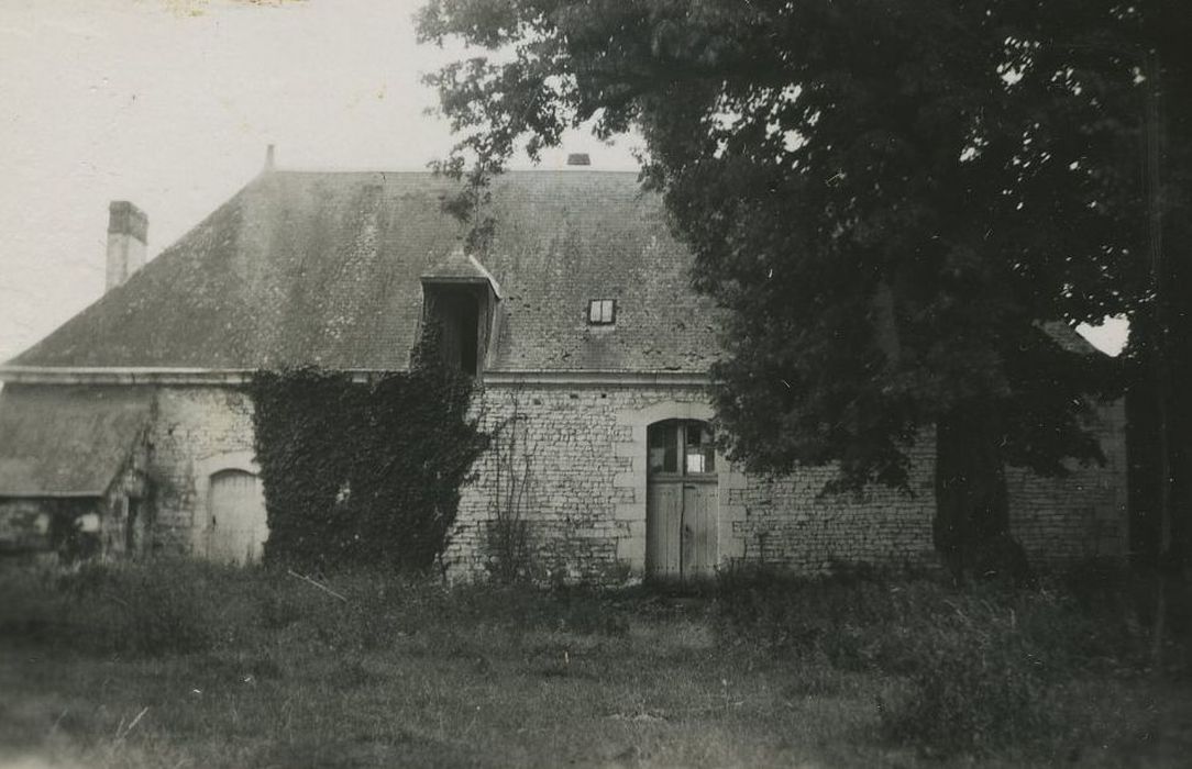 Château d'Argenson : Presbytère, façade ouest, vue partielle