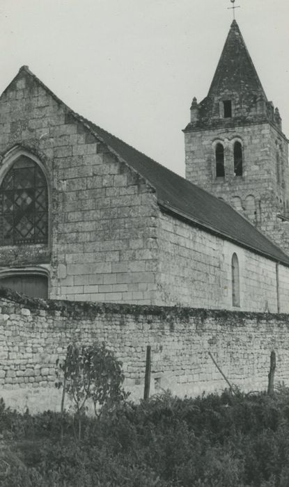 Eglise Saint-Pierre : Portail occidental, vue générale