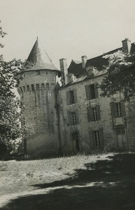 Château : Façade nord, vue partielle