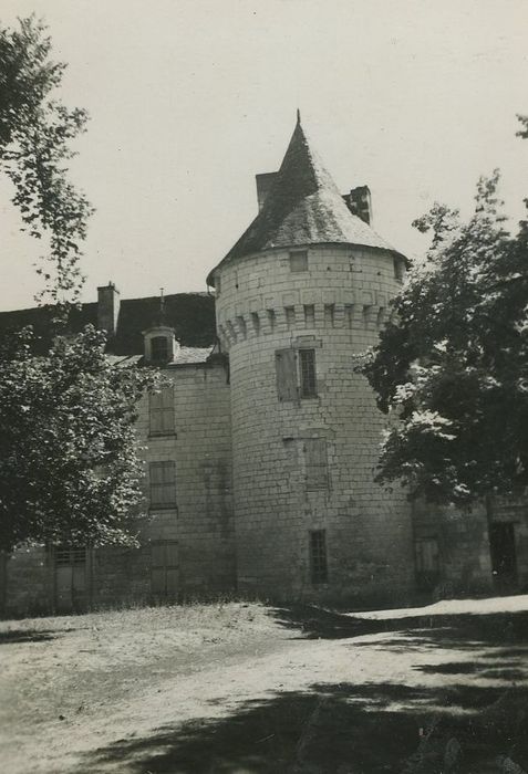 Château : Façade nord, vue partielle