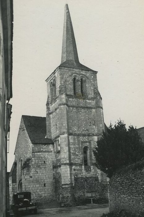 Eglise Saint-Saturnin : Clocher, élévation sud, vue générale