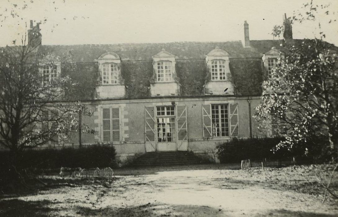 Domaine de Chassetière : Façade est, vue partielle