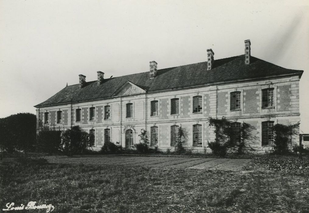 Ancienne abbaye de Noyers : Ensemble est, vue générale