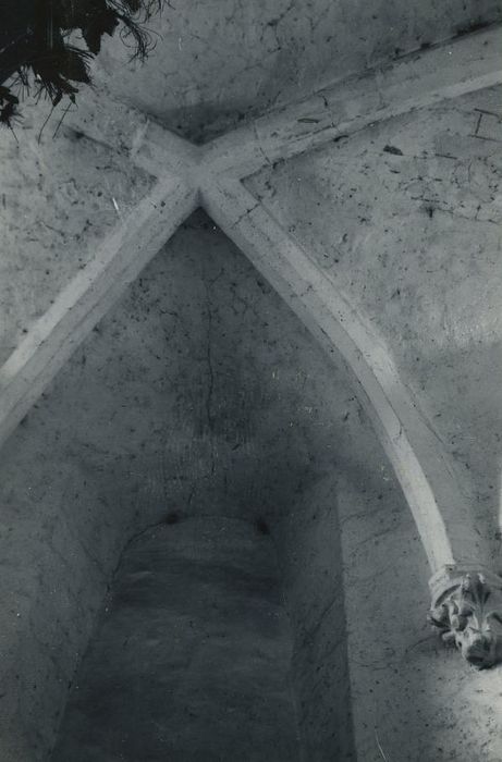 Chapelle de Villechaud : Tour, détail de la voûte - © Ministère de la Culture (France), Médiathèque du patrimoine et de la photographie, tous droits réservés