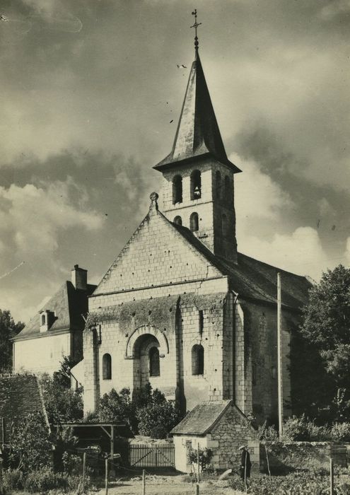 Eglise Saint-Pierre : Chevet, vue générale