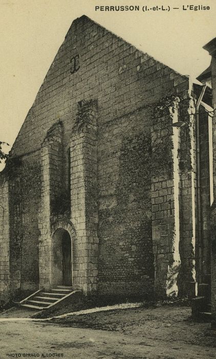 Eglise Saint-Pierre : Façade occidentale, vue générale