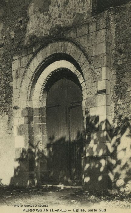 Eglise Saint-Pierre : Portail occidental, vue générale