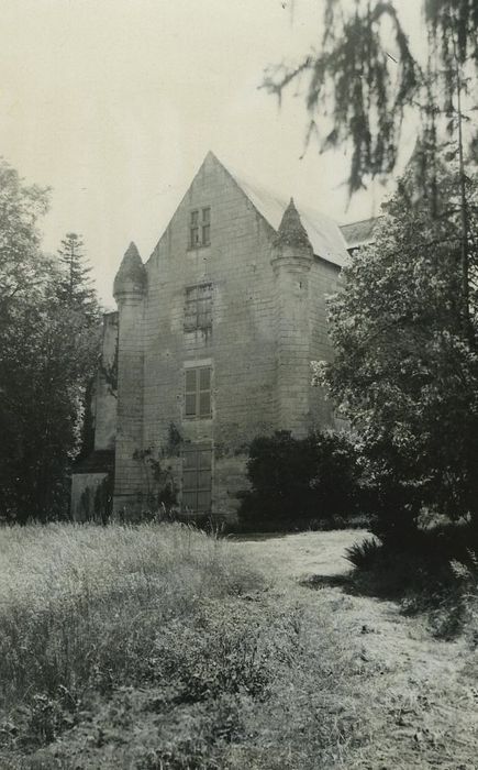 Manoir de Ré (ou Ray) : Façade est, vue générale