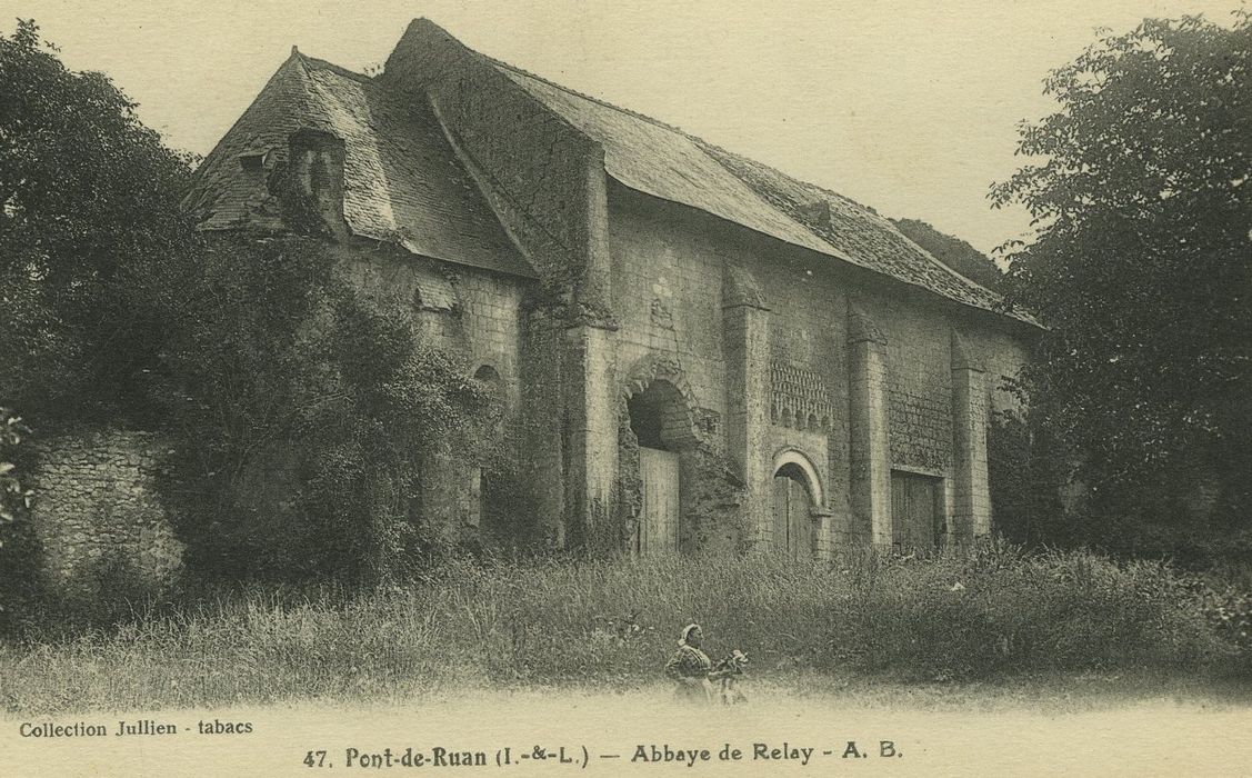 Ancien prieuré Notre-Dame de Relay : Chapelle, façade latérale nord, vue générale