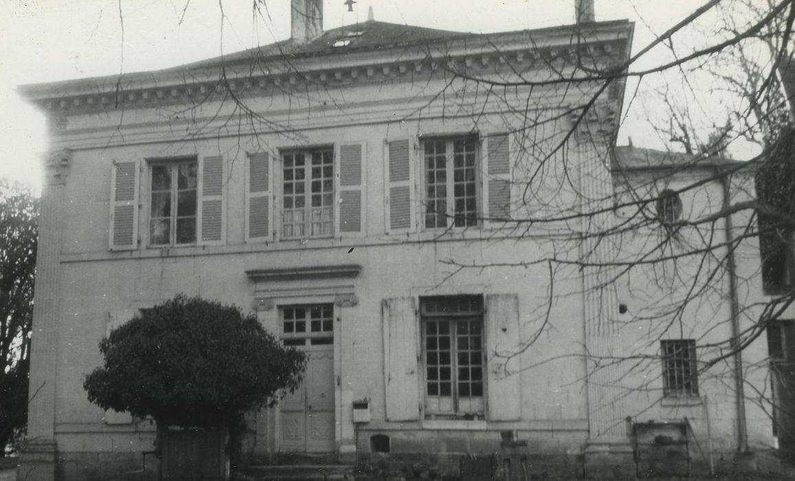 Château de Font-Baudry ou Fontbaudry : Façade nord, vue générale