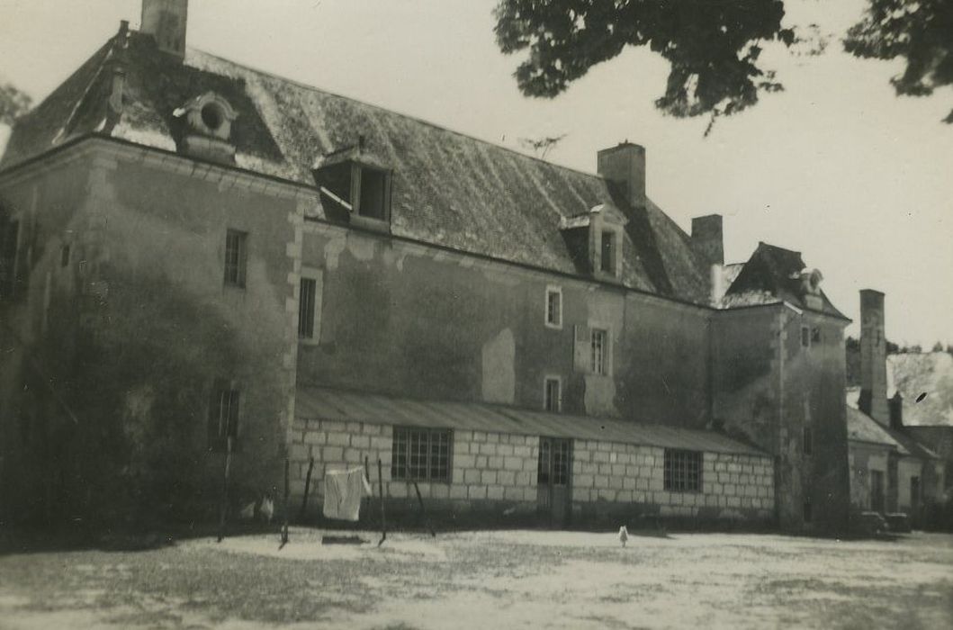 Manoir de la Plâterie : Façade nord, vue générale