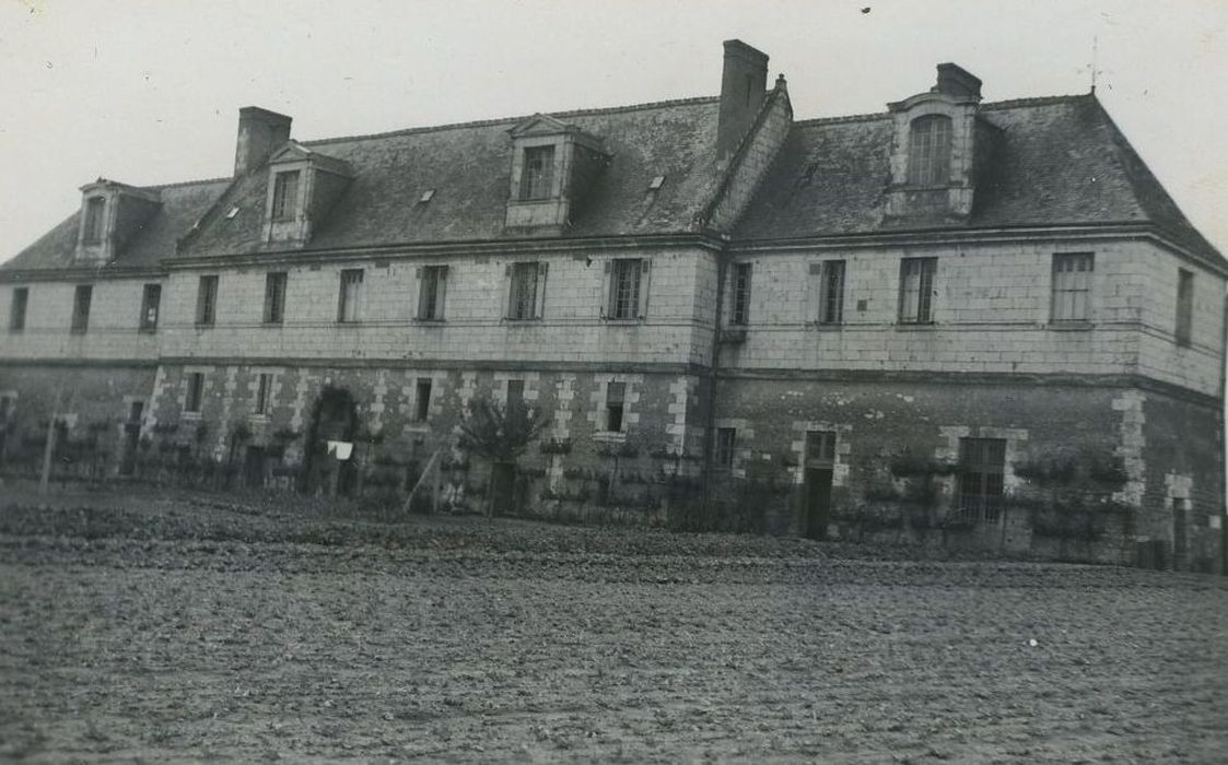 Ancien couvent des Grands Minimes du Plessis-lès-Tours : Ensemble ouest, vue générale