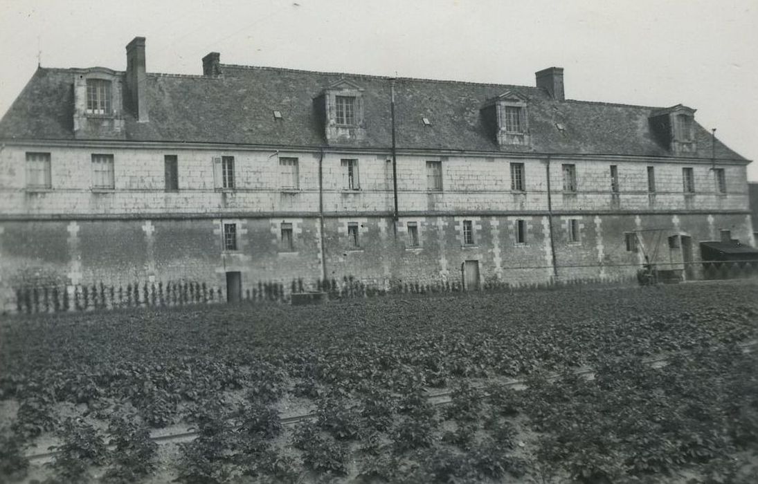 Ancien couvent des Grands Minimes du Plessis-lès-Tours : Ensemble ouest, vue générale